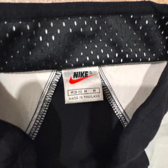 Nike Men's Black and Navy Jacket - Picture 3 of 5